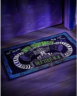 It's Showtime Doormat - Beetlejuice 5 It's Showtime Doormat - Beetlejuice -Halloween Decoration Shop 01487974 b